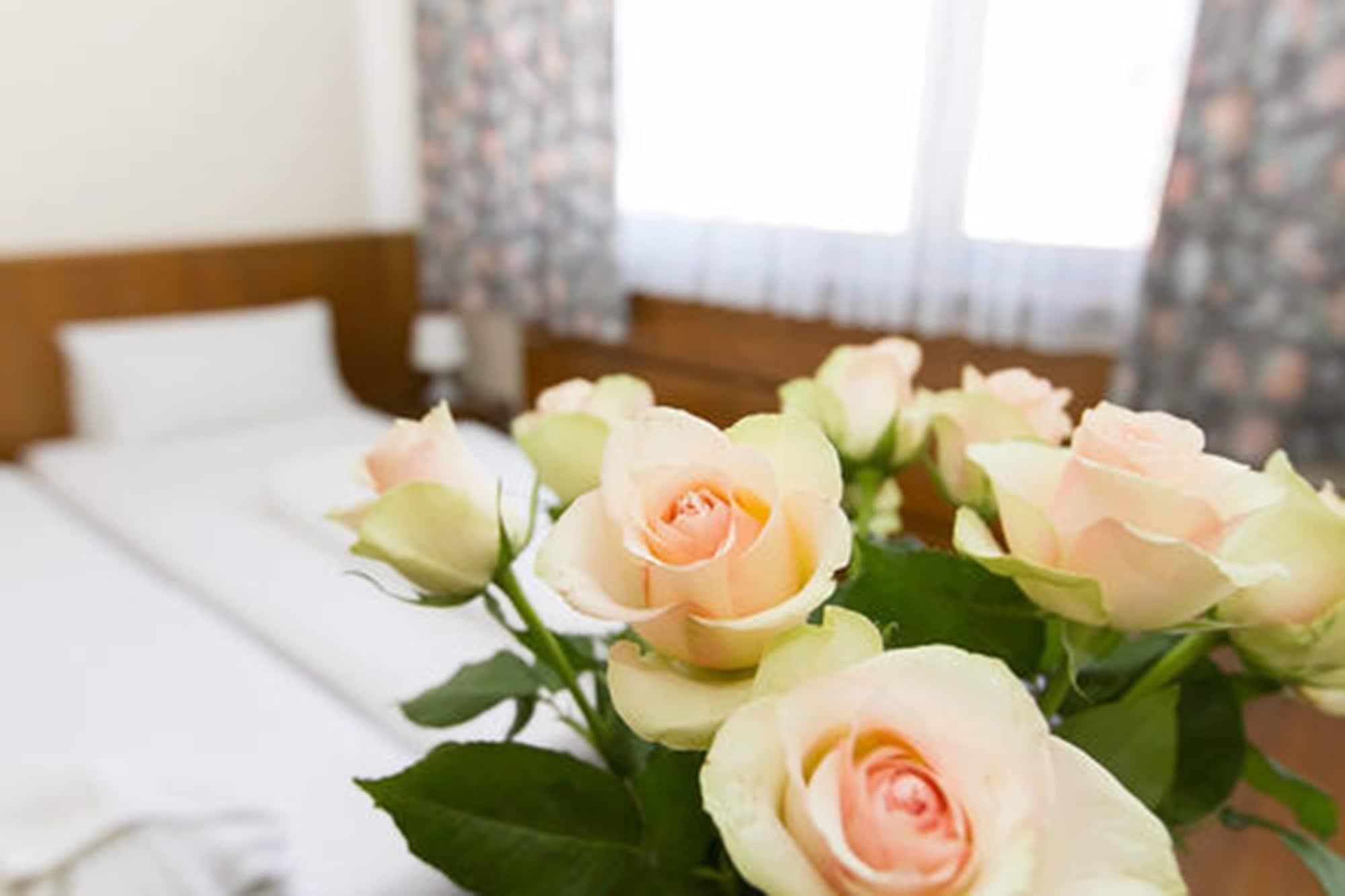 Hotel Spreewitz Am Kurfuerstendamm Berlin Bagian luar foto
