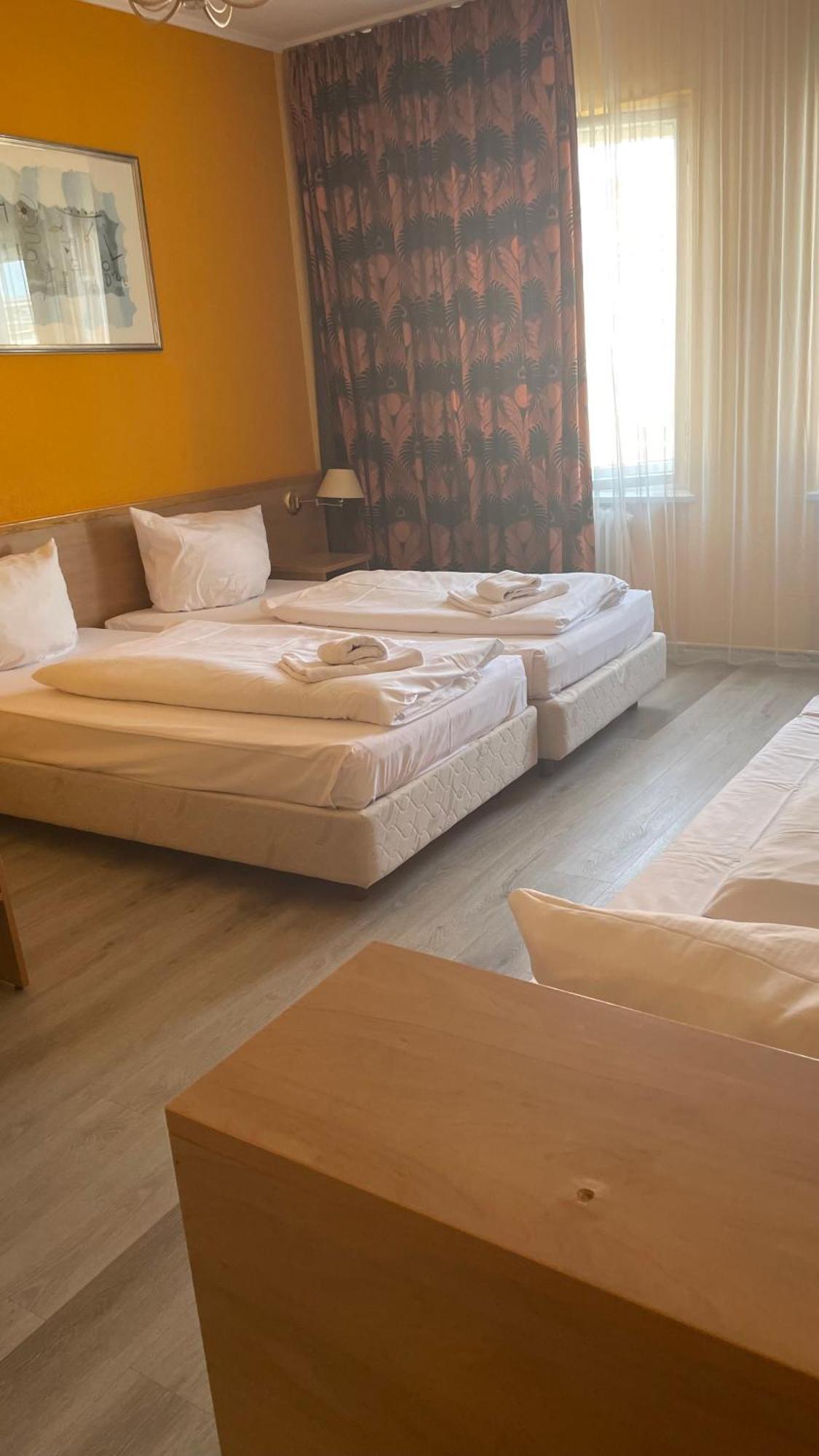 Hotel Spreewitz Am Kurfuerstendamm Berlin Bagian luar foto