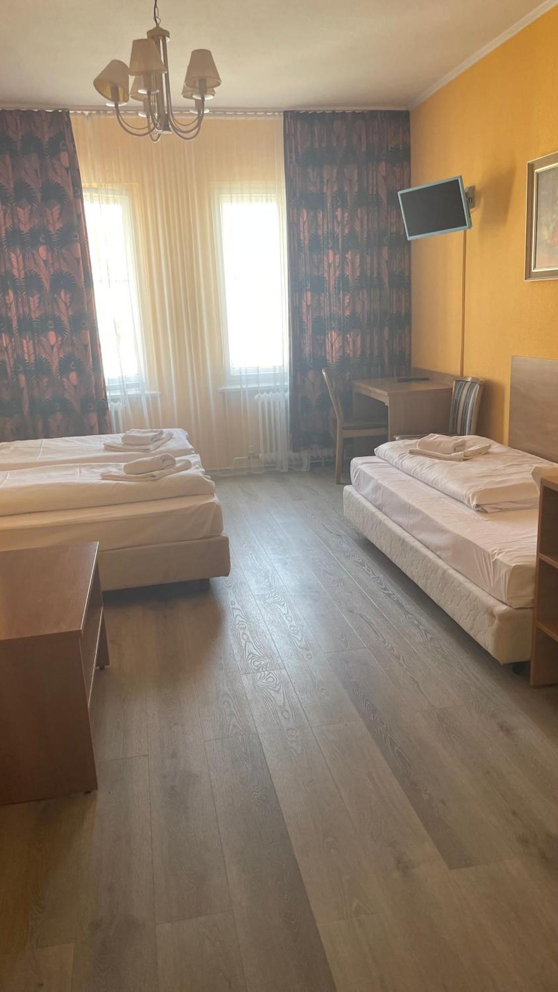 Hotel Spreewitz Am Kurfuerstendamm Berlin Bagian luar foto