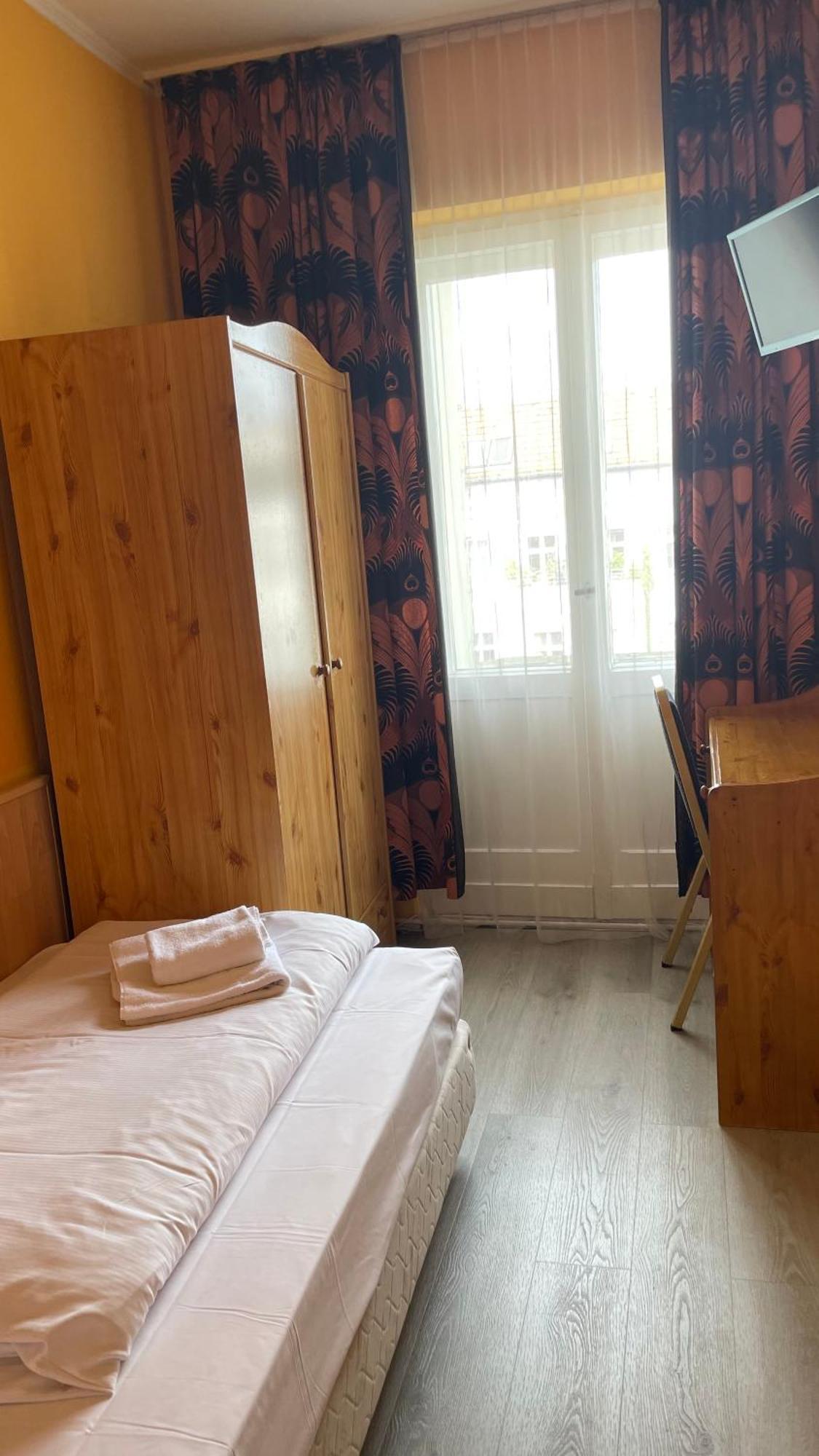 Hotel Spreewitz Am Kurfuerstendamm Berlin Bagian luar foto