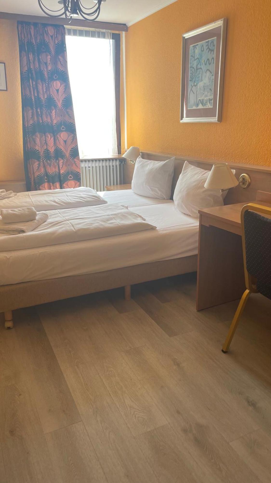 Hotel Spreewitz Am Kurfuerstendamm Berlin Bagian luar foto