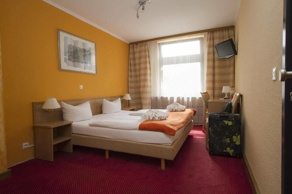 Hotel Spreewitz Am Kurfuerstendamm Berlin Bagian luar foto